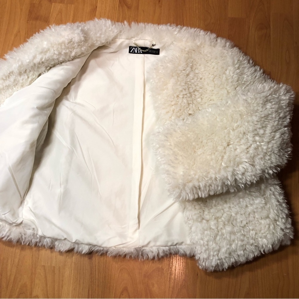 Faux fur jacket - Picture 8 of 12
